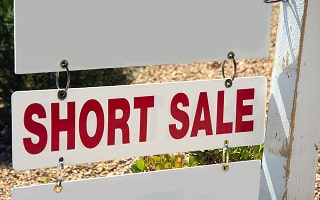 How to Find Short Sales in Illinois